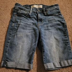 Signature Levi Strauss women's jeans shorts size 2 w26